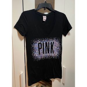 💜 PINK V-Neck T-Shirt